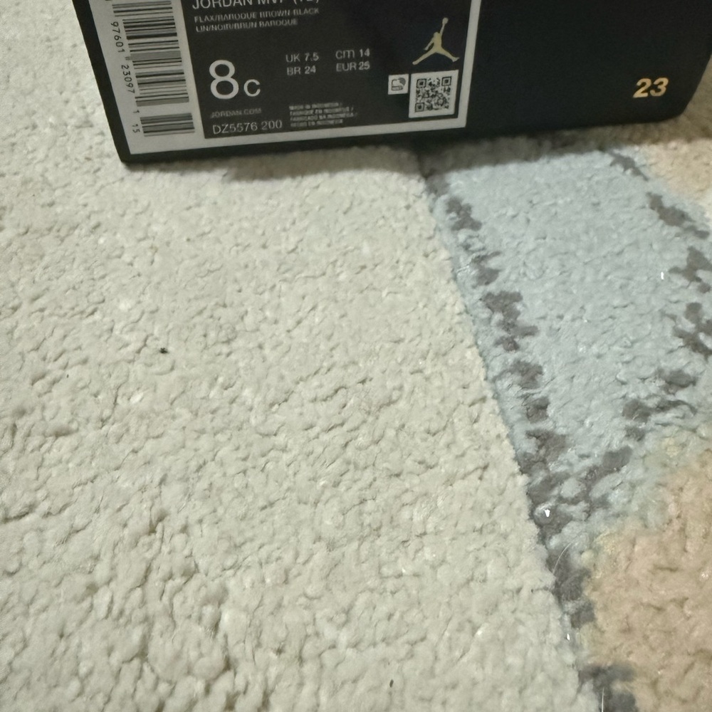 Jordan MVP 8C Sandrift/ BAROQUE Sneakers Box- LIKE NEW - Picture 7 of 7